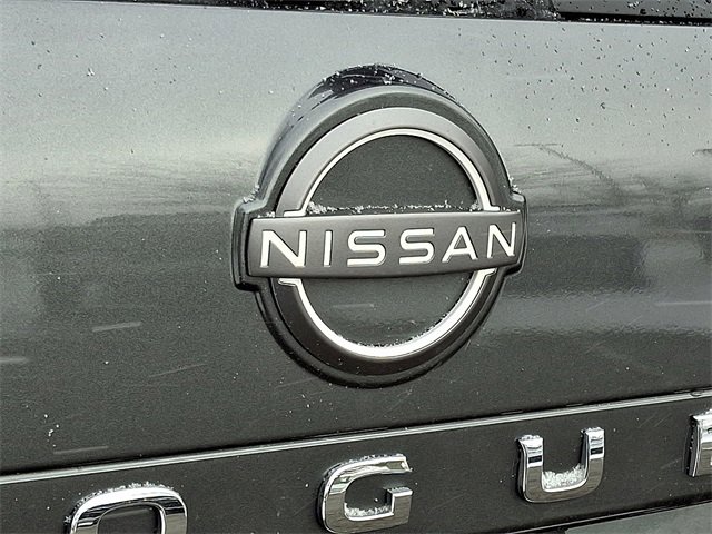 Used 2023 Nissan Rogue SV image 28