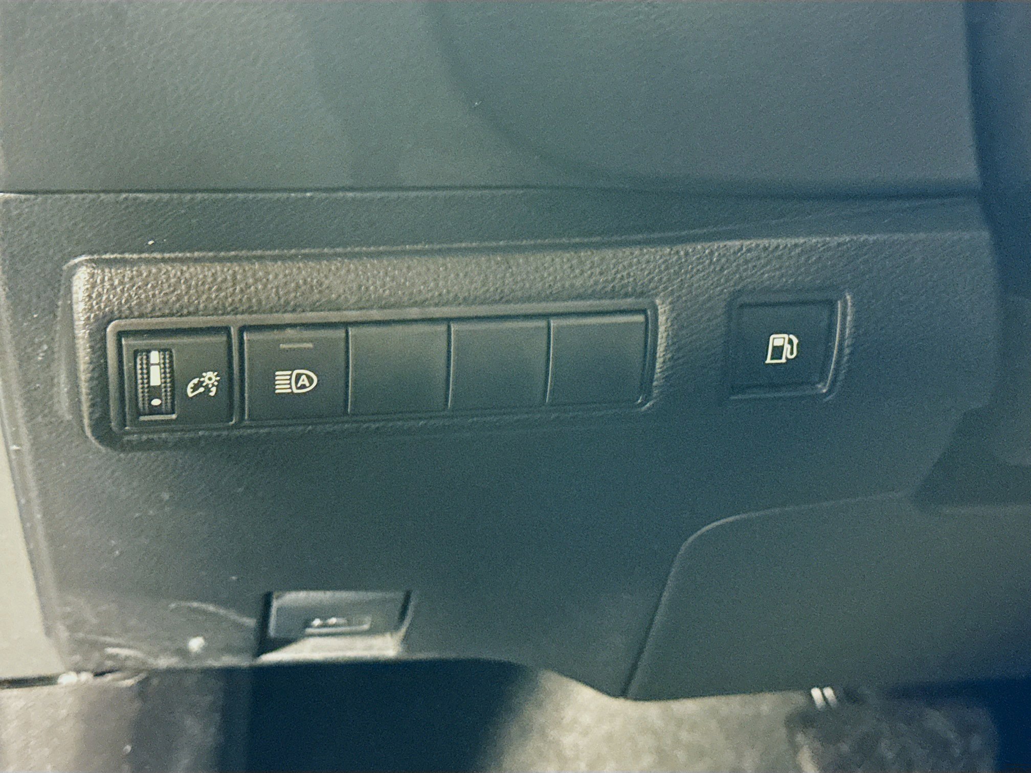 Certified 2022 Toyota Corolla LE image 10