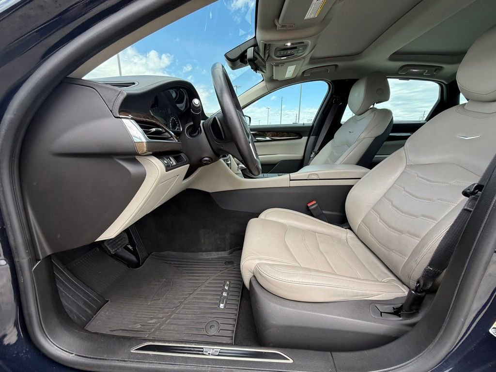 Used 2017 Cadillac CT6 Luxury AWD/4WD image 30