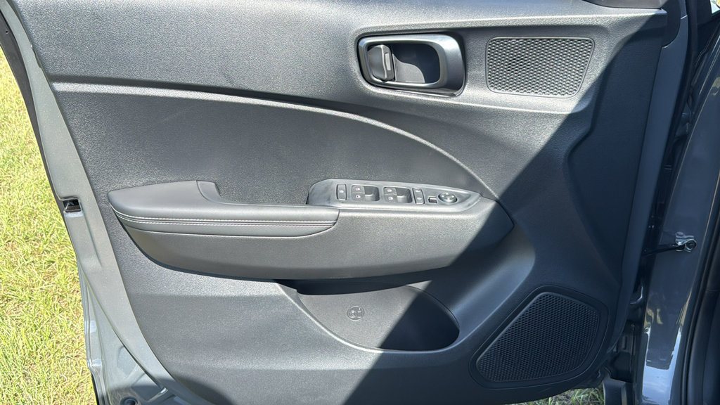 New 2026 Hyundai Venue SEL FWD image 15