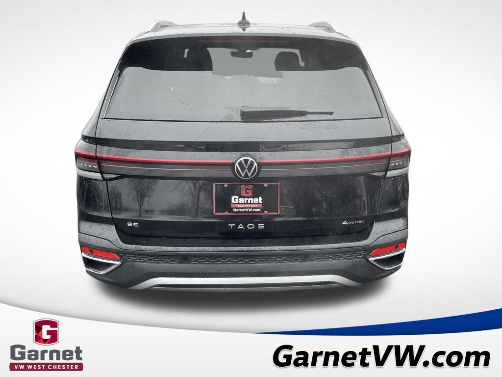 New 2026 Volkswagen Taos SE image 4