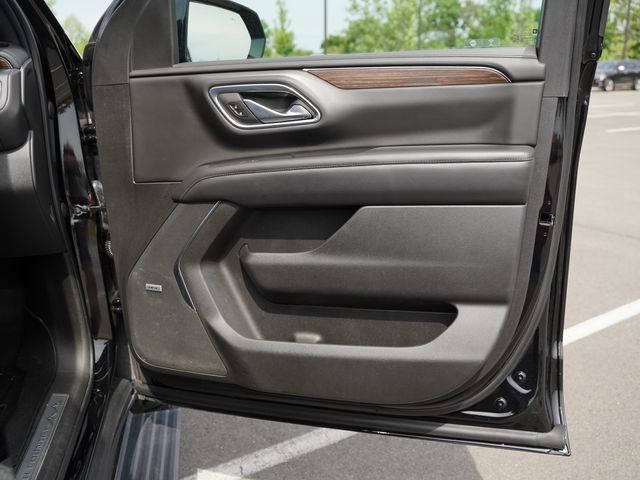 Used 2021 Chevrolet Tahoe High Country w/ Premium Package AWD/4WD image 22
