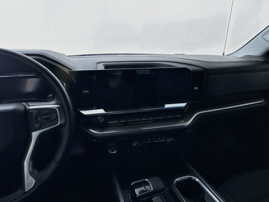 Used 2023 Chevrolet Silverado 1500 RST AWD/4WD image 13