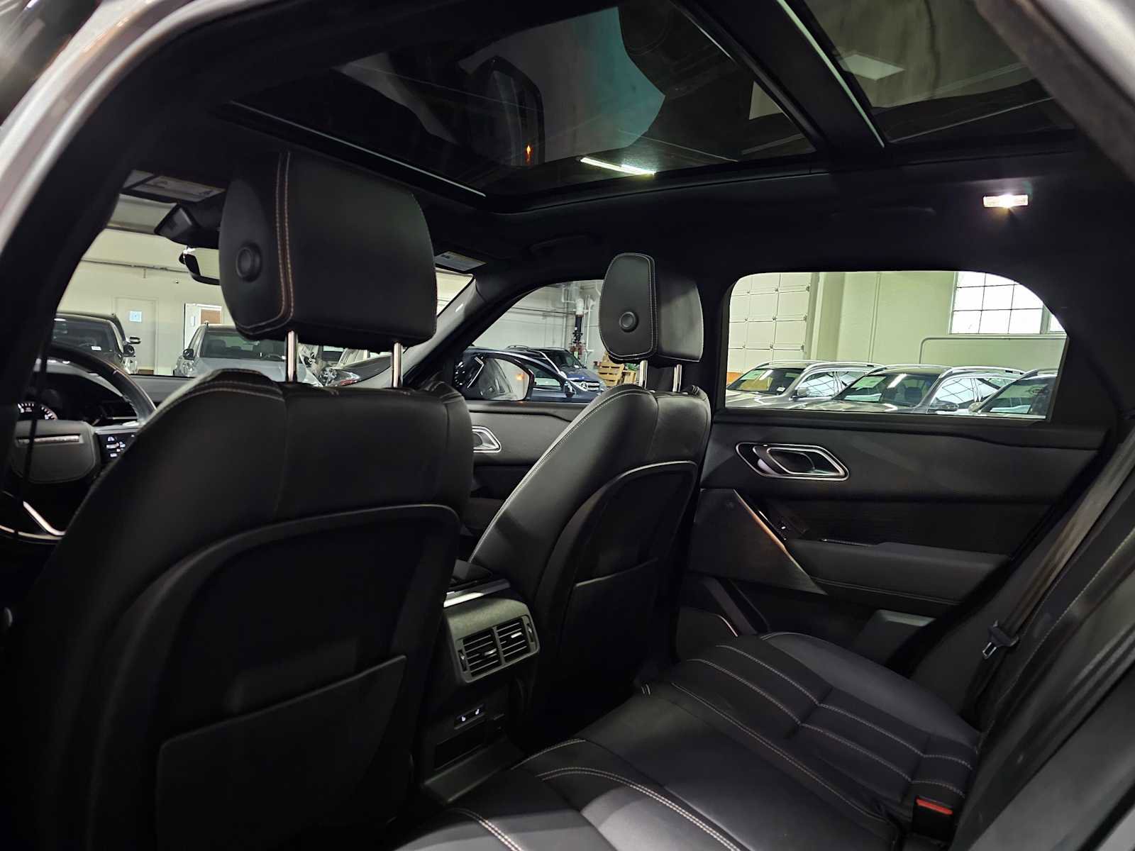 Used 2022 Land Rover Range Rover Velar R-Dynamic S AWD/4WD image 21