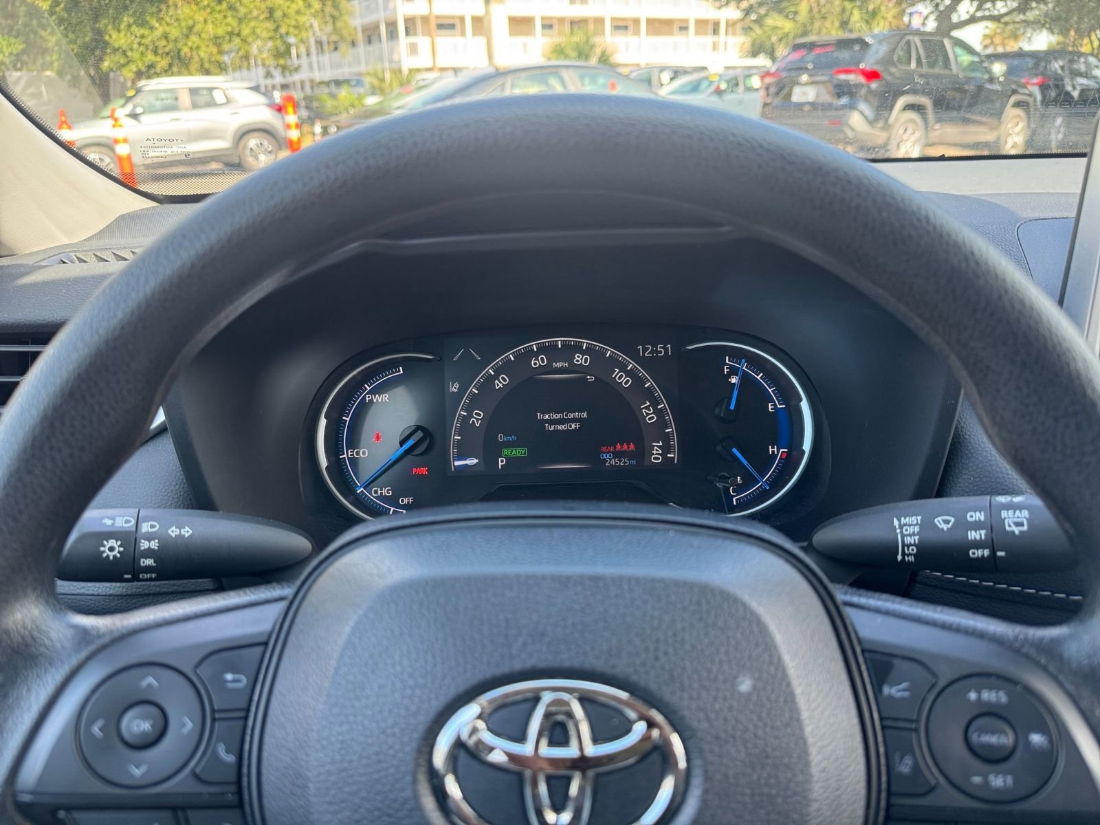 Used 2025 Toyota RAV4 LE image 39