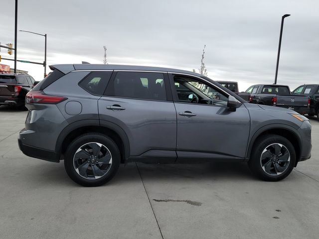 Used 2025 Nissan Rogue SV AWD/4WD image 6