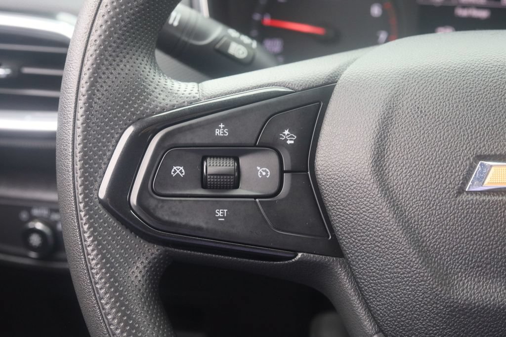 Used 2022 Chevrolet TrailBlazer LT AWD/4WD image 16