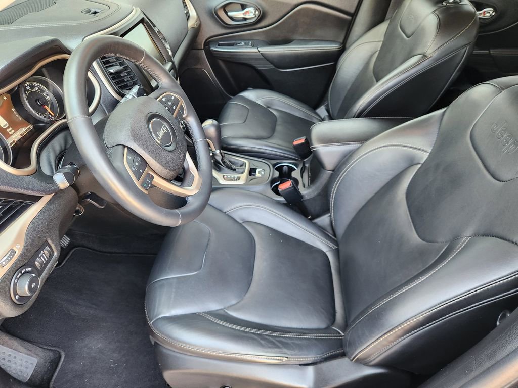 Used 2016 Jeep Cherokee Limited FWD image 13