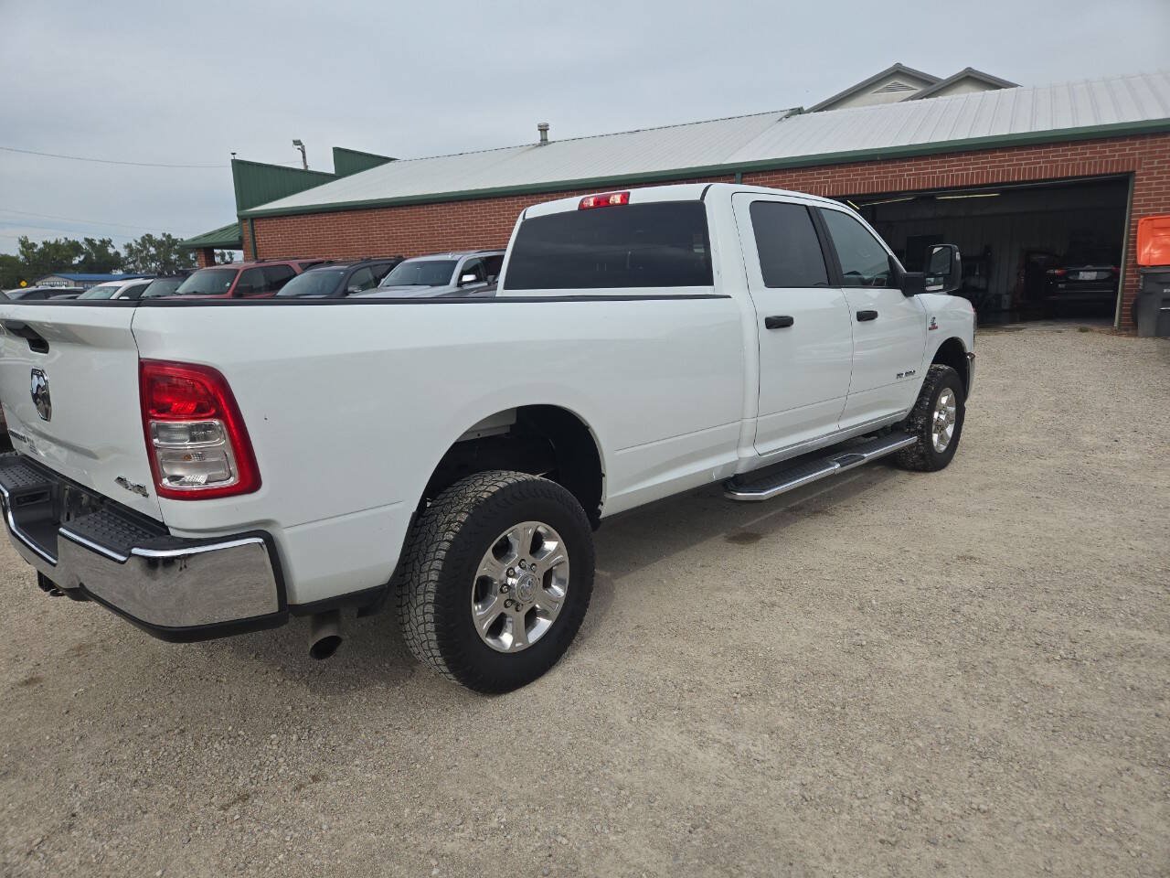 Used 2024 RAM 2500 Big Horn AWD/4WD image 3