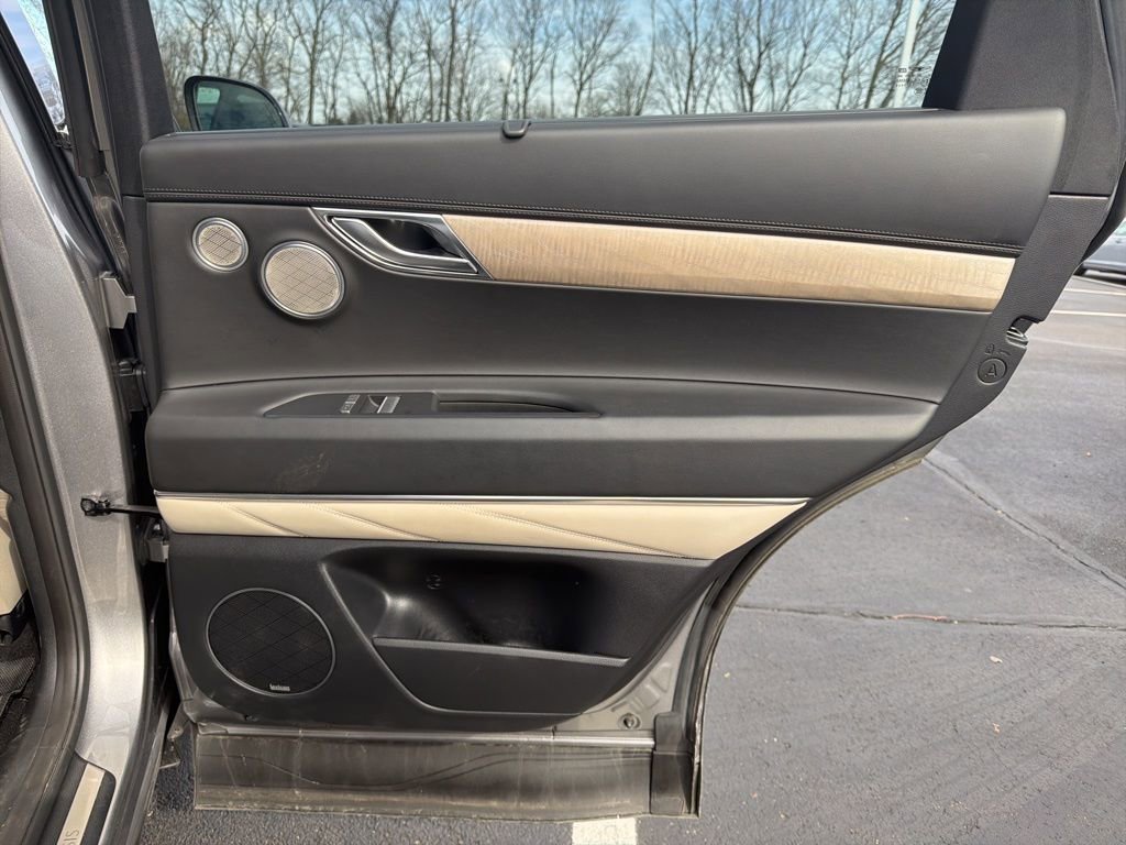 Used 2023 Genesis GV80 3.5T Advanced + AWD/4WD image 24