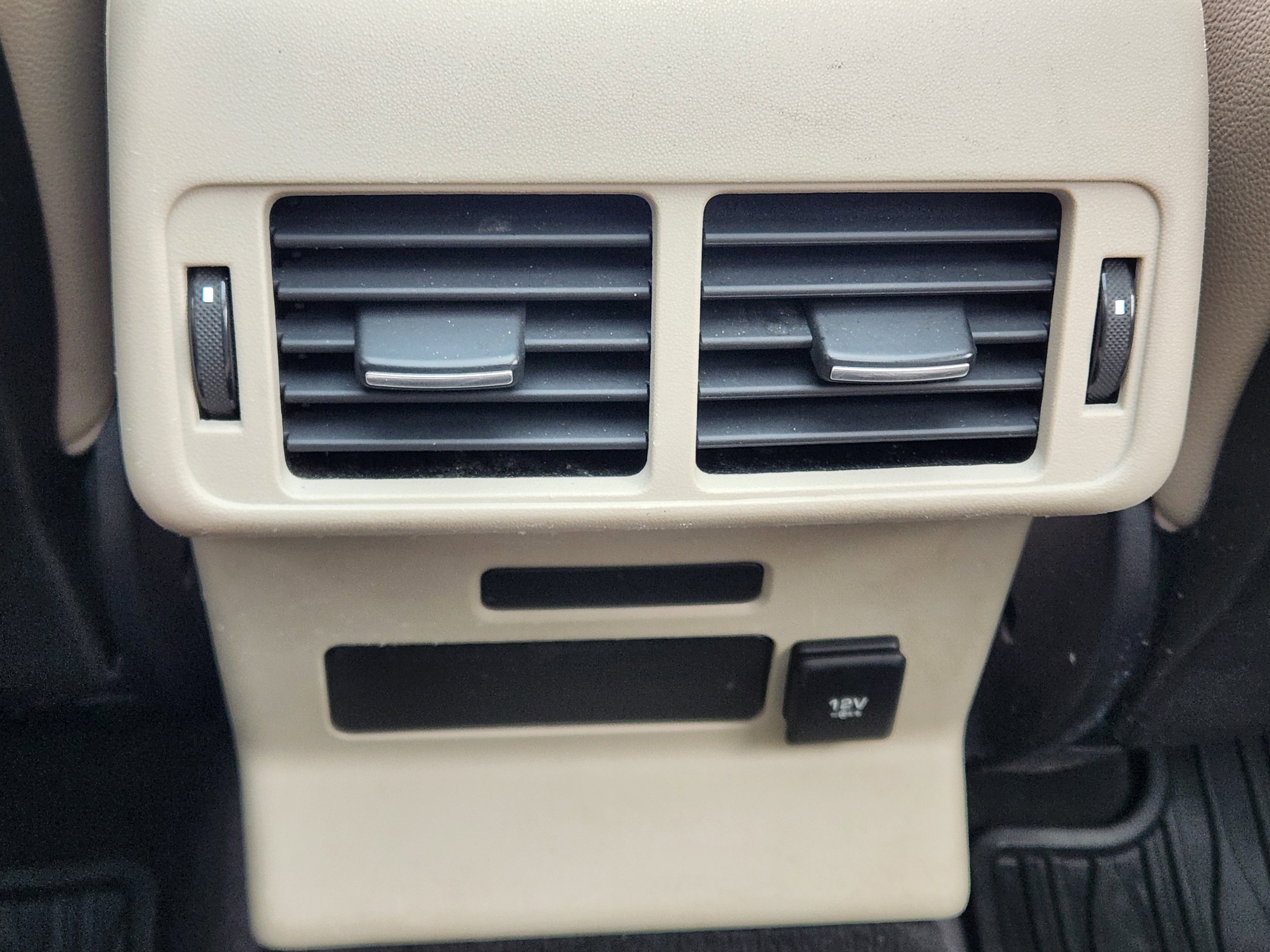 Used 2020 Land Rover Range Rover Velar S image 20