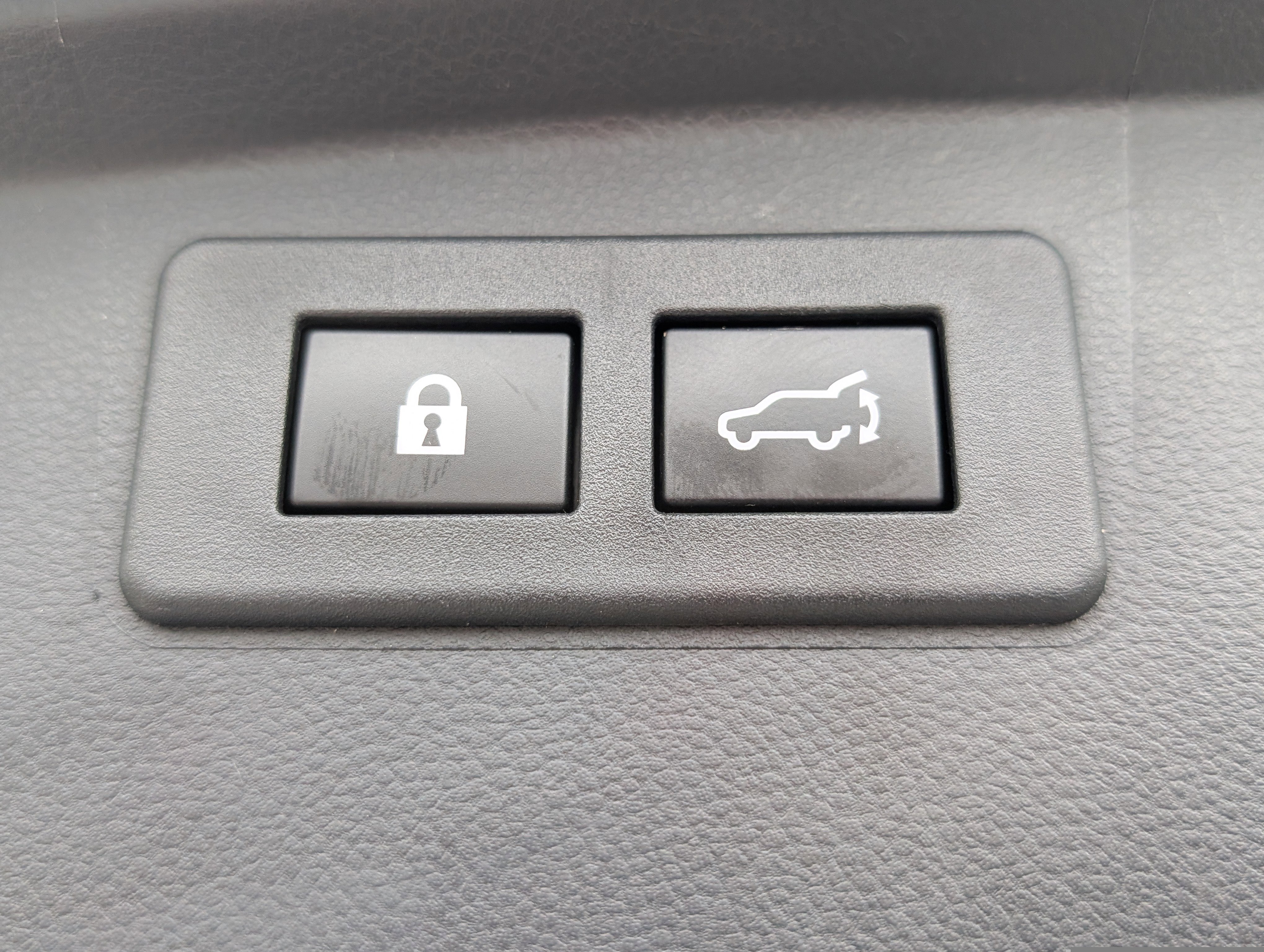 Used 2022 Subaru Outback Premium image 11