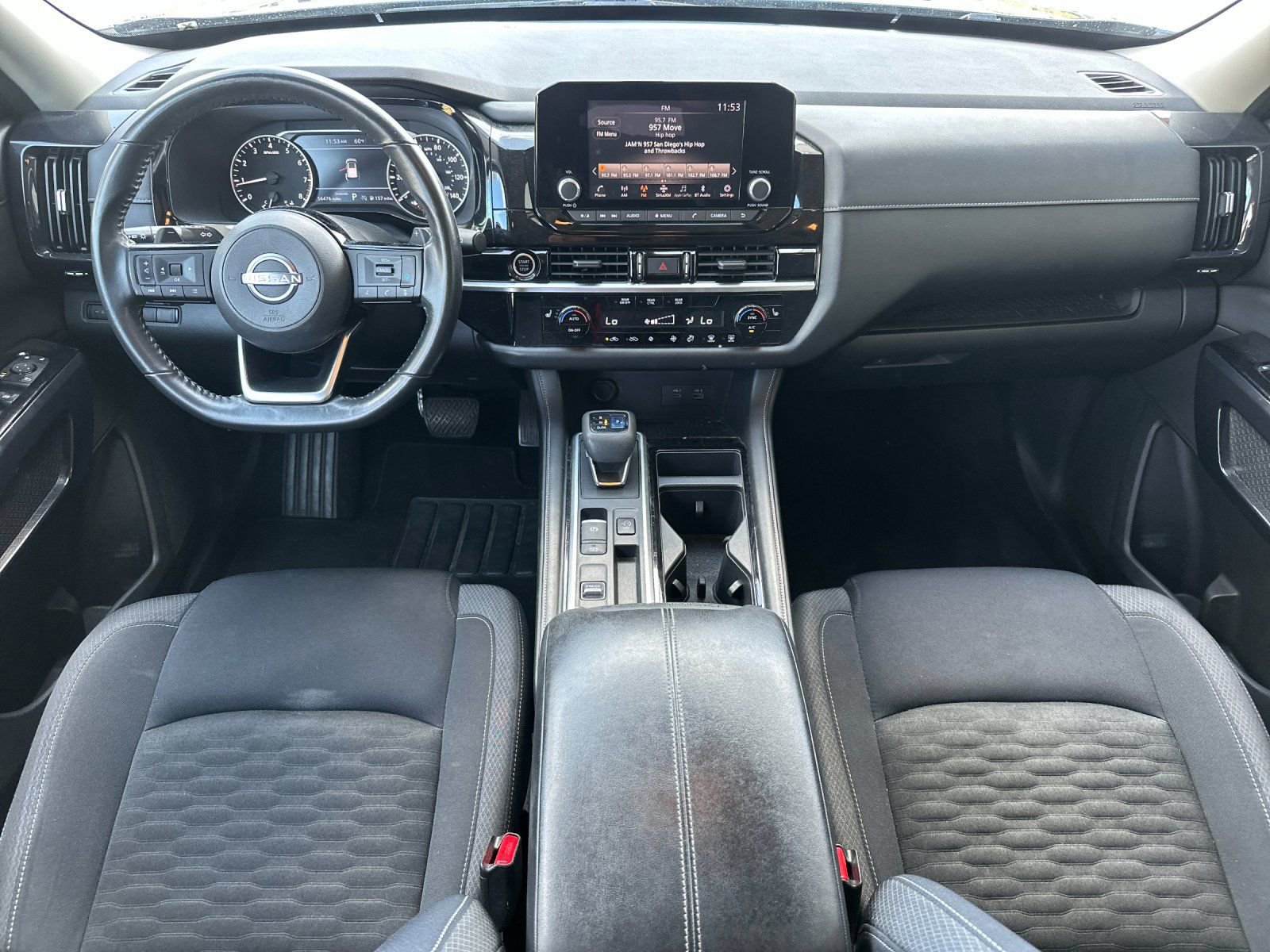 Used 2022 Nissan Pathfinder SV image 12