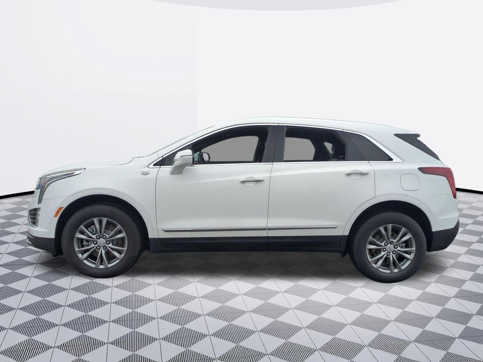 Certified 2022 Cadillac XT5 Premium Luxury image 4