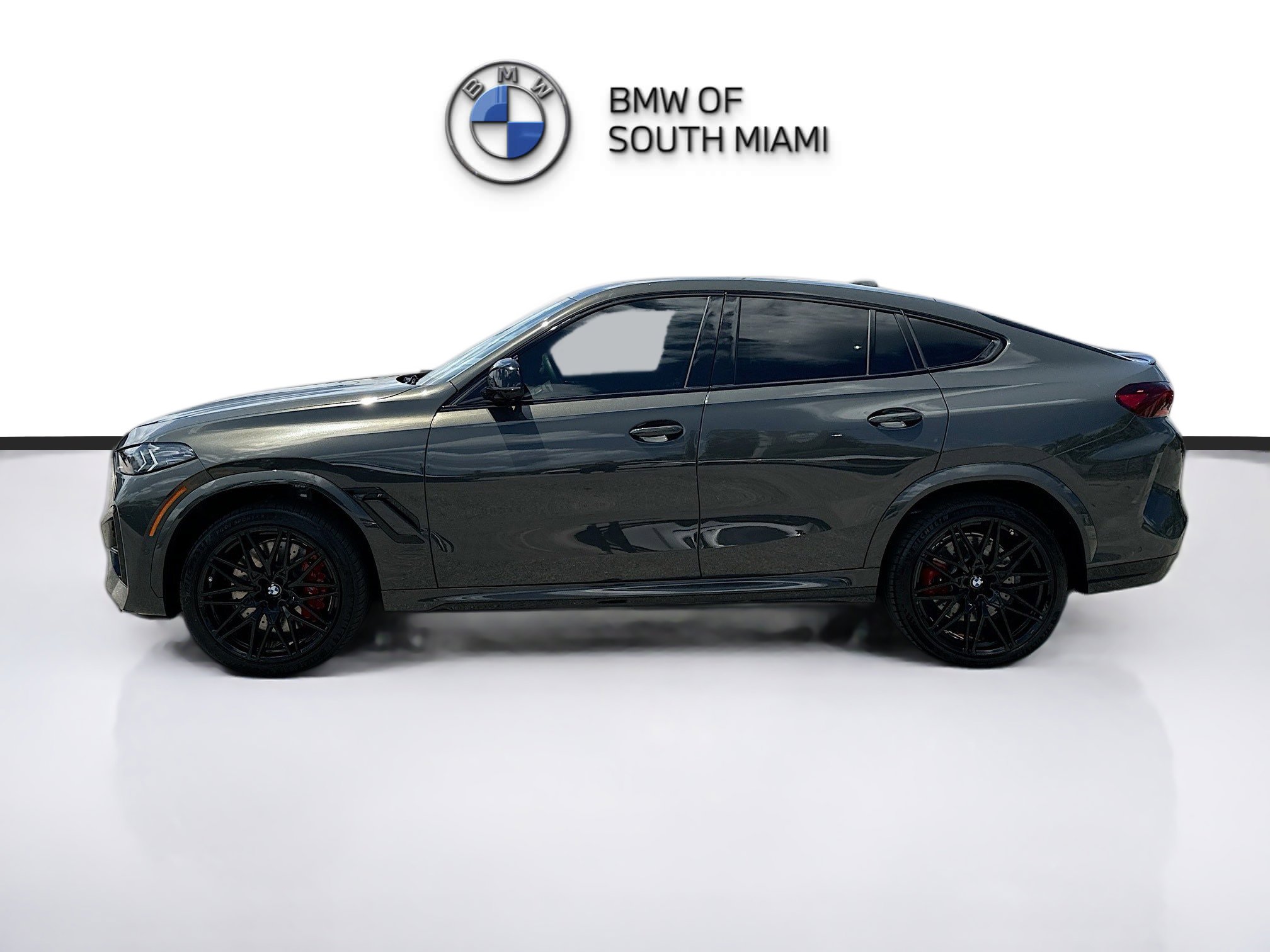 Used 2025 BMW X6 M Competition w/ Executive Package image 4