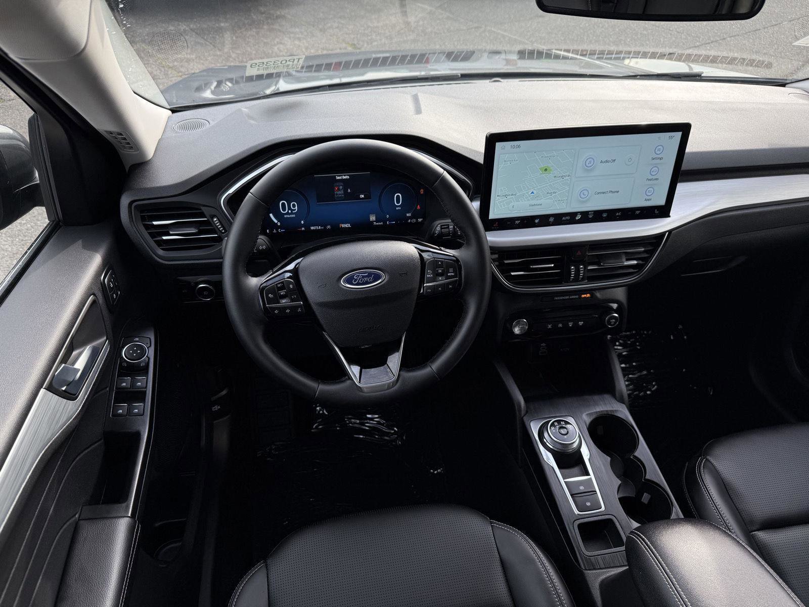 Used 2025 Ford Escape Platinum image 15