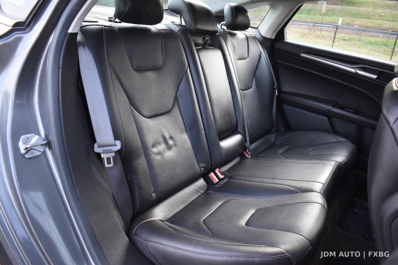 Used 2014 Ford Fusion Titanium FWD image 15