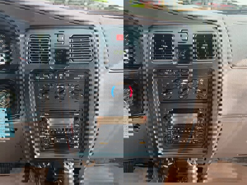 Used 2001 Toyota 4Runner SR5 image 30