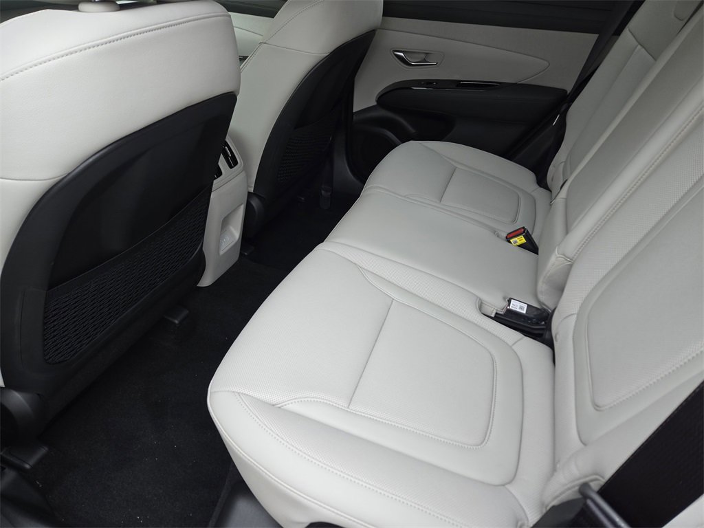Used 2025 Hyundai Tucson Limited image 21