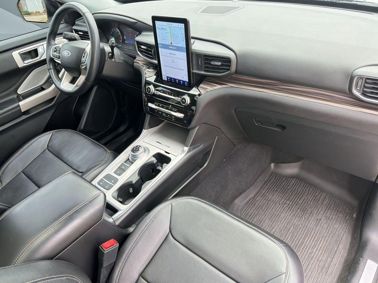 Used 2023 Ford Explorer Limited w/ Limited Technology Package RWD image 26