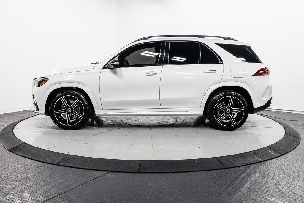 Used 2025 Mercedes-Benz GLE 450e 4MATIC w/ AMG Line Interior video 4