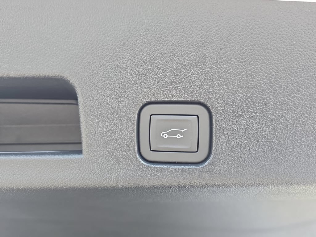 New 2026 GMC Acadia Elevation w/ Elevation Premium Package FWD image 14