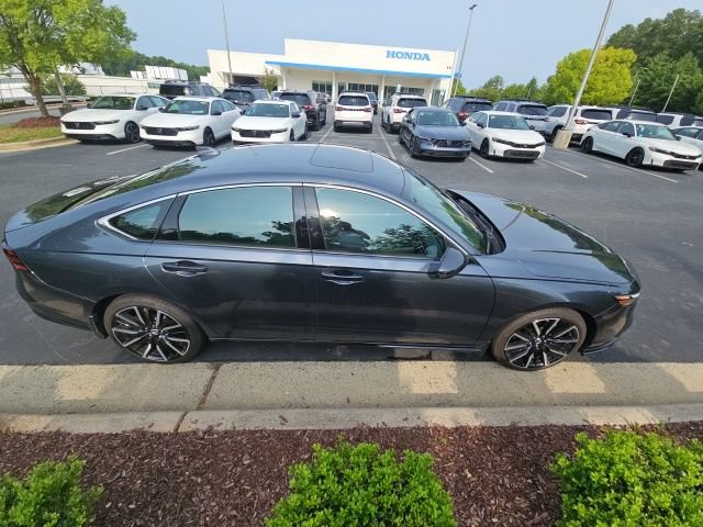 Used 2025 Honda Accord Touring image 10