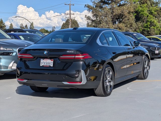 Used 2026 BMW 530i w/ Premium Package image 5