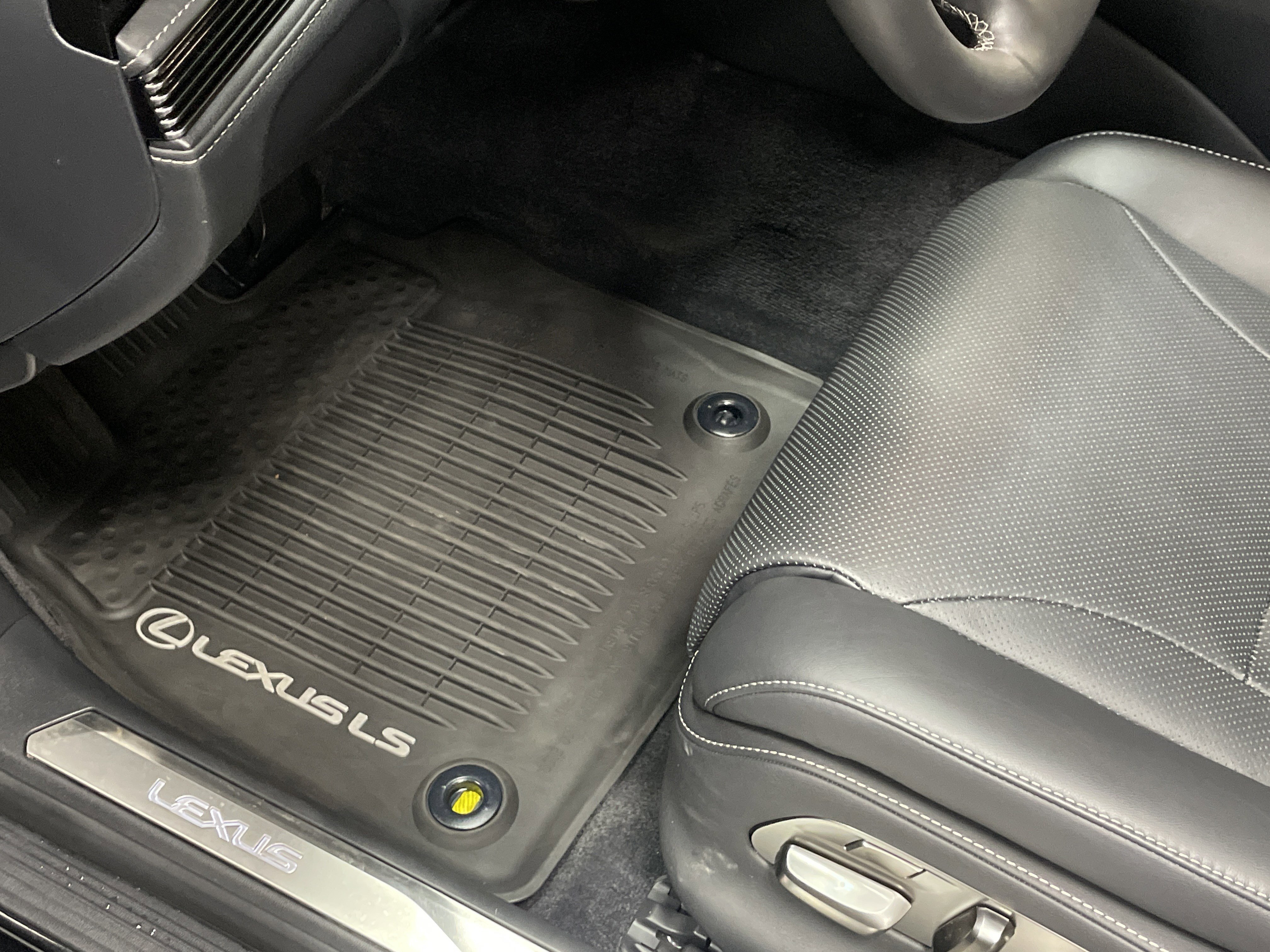 Used 2021 Lexus LS 500 image 17