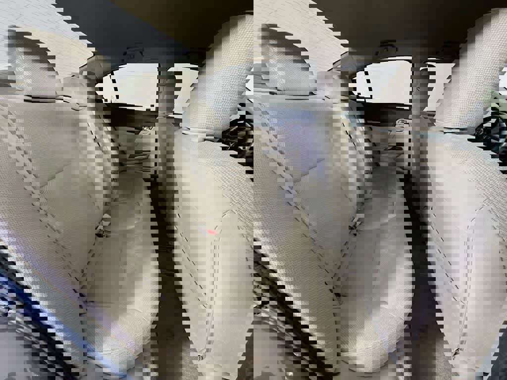 Used 2012 Honda Civic LX image 28