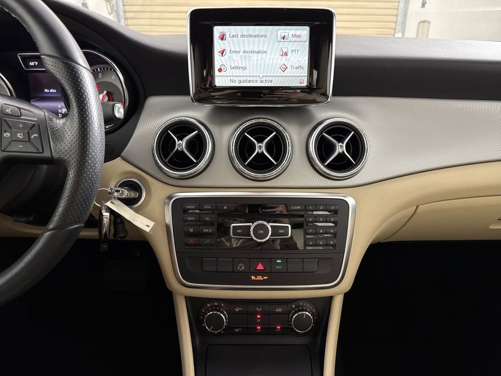 Used 2014 Mercedes-Benz CLA 250 image 14
