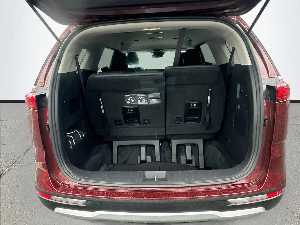 Certified 2024 Kia Carnival LX FWD image 25