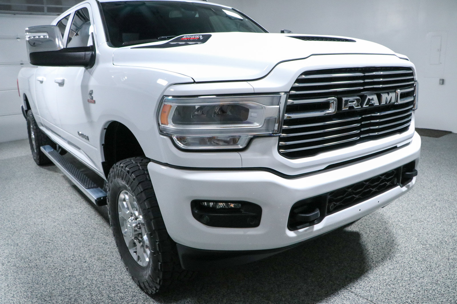 Used 2023 RAM 2500 Laramie AWD/4WD image 5