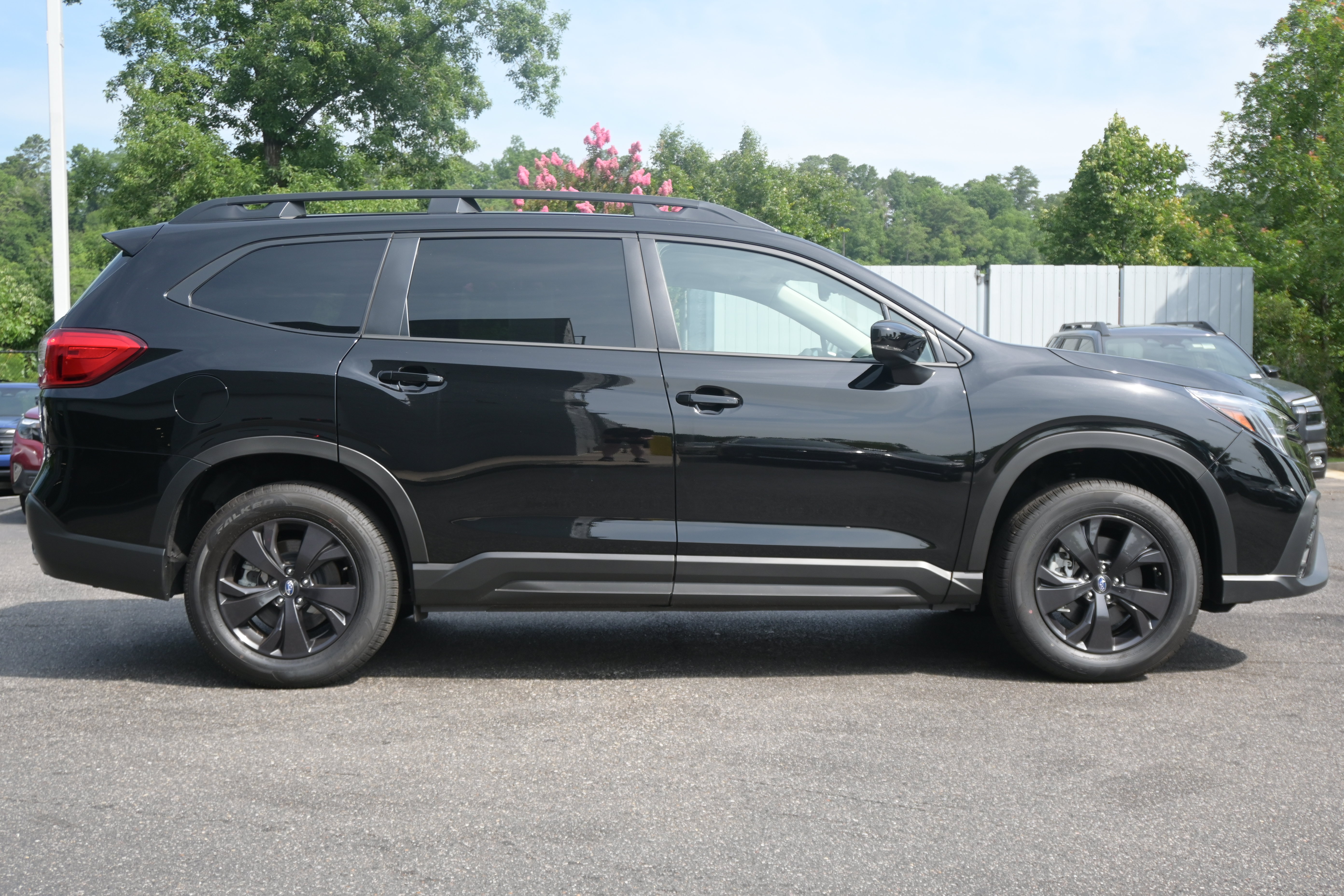 Certified 2026 Subaru Ascent Premium w/ Popular Package #2 AWD/4WD image 10