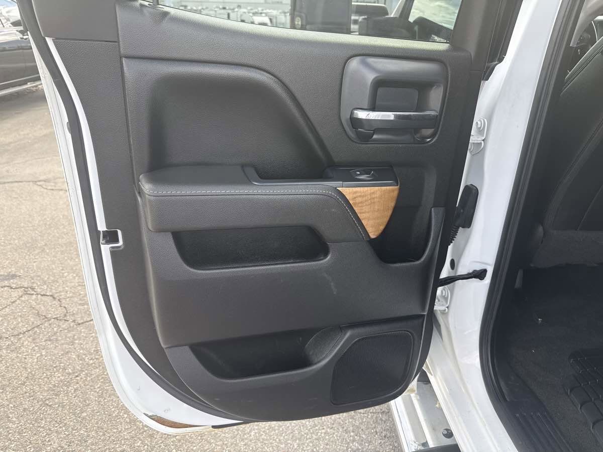 Used 2016 Chevrolet Silverado 2500 LTZ image 14