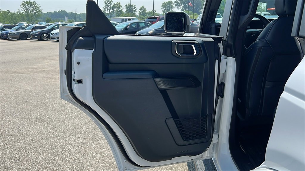 Used 2024 Ford Bronco Outer Banks image 28
