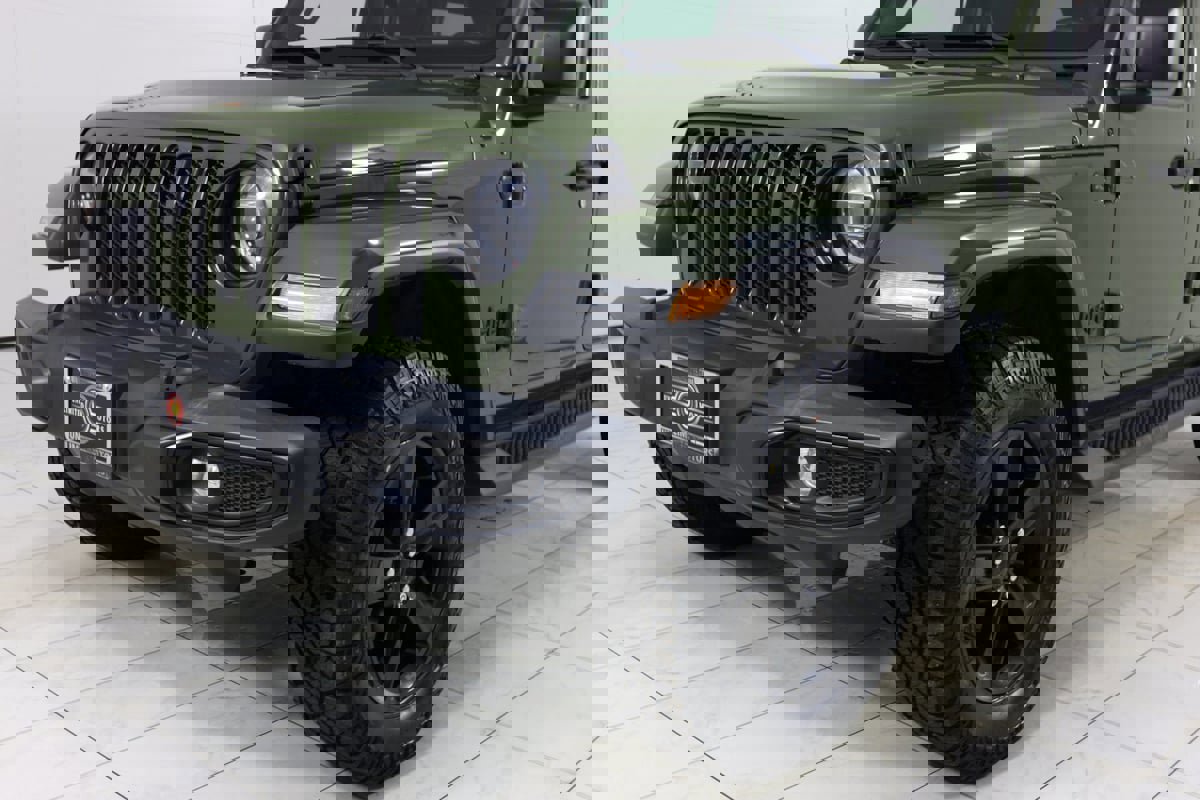 Used 2021 Jeep Wrangler Unlimited Sahara image 44