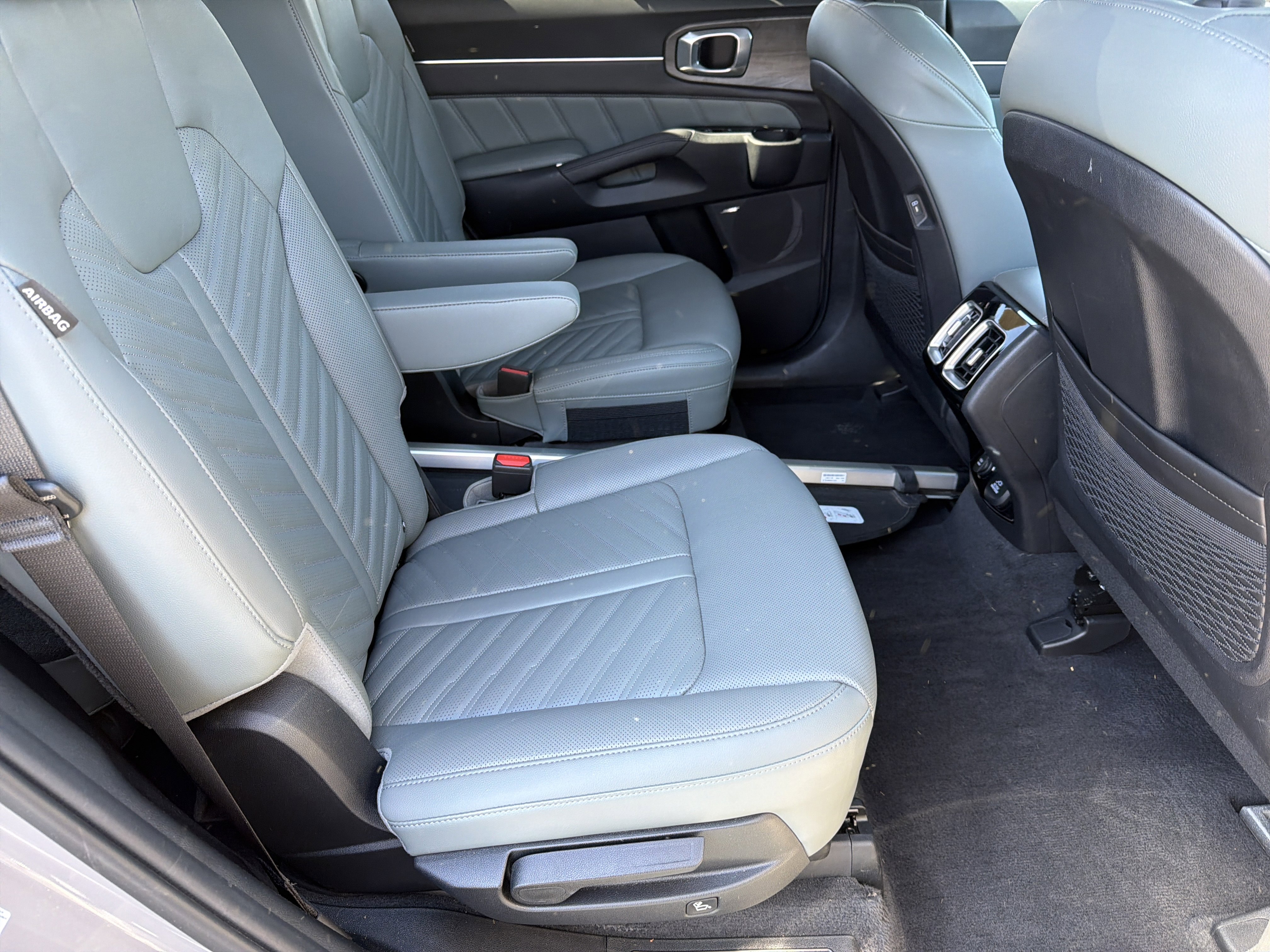 Used 2024 Kia Sorento SX Prestige w/ Sage Leather Package image 13