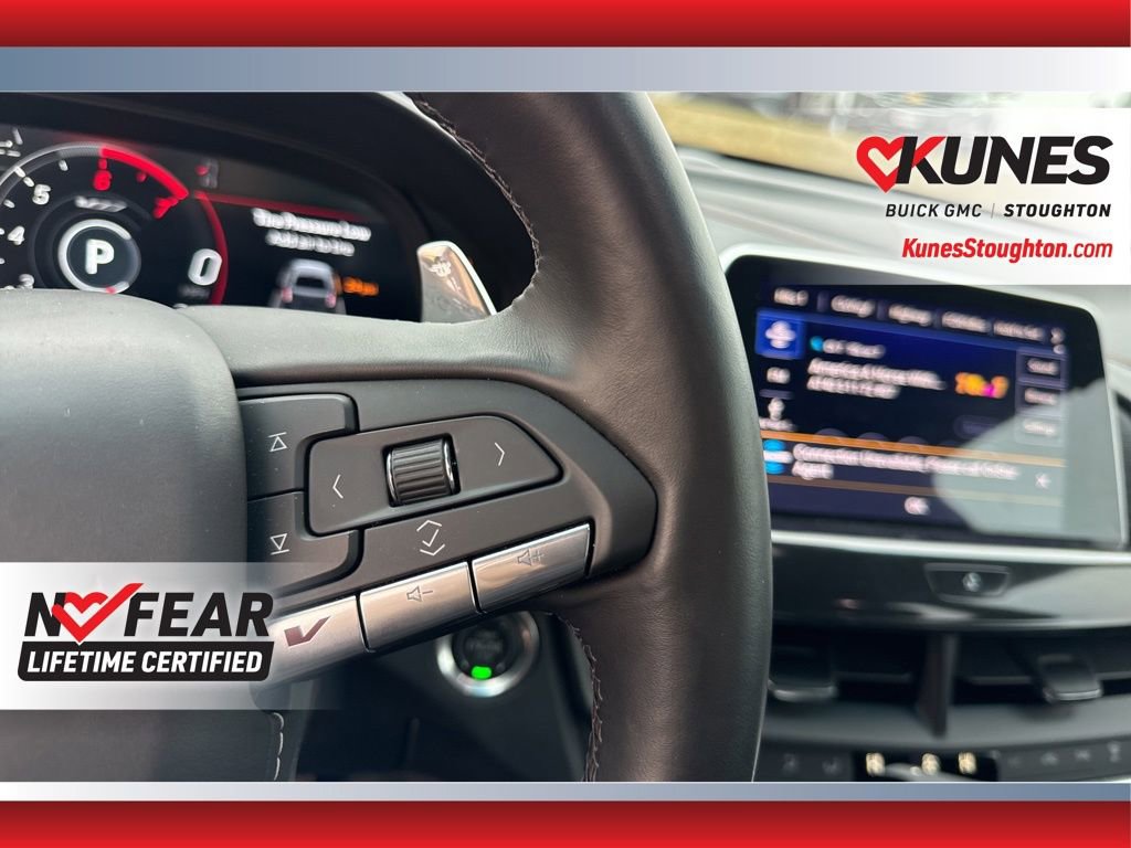 Used 2025 Cadillac CT4 V image 27