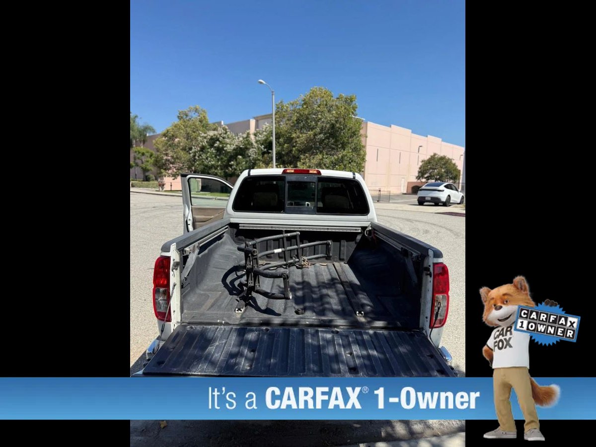 Used 2015 Nissan Frontier SV w/ SV Value Truck Package RWD image 14