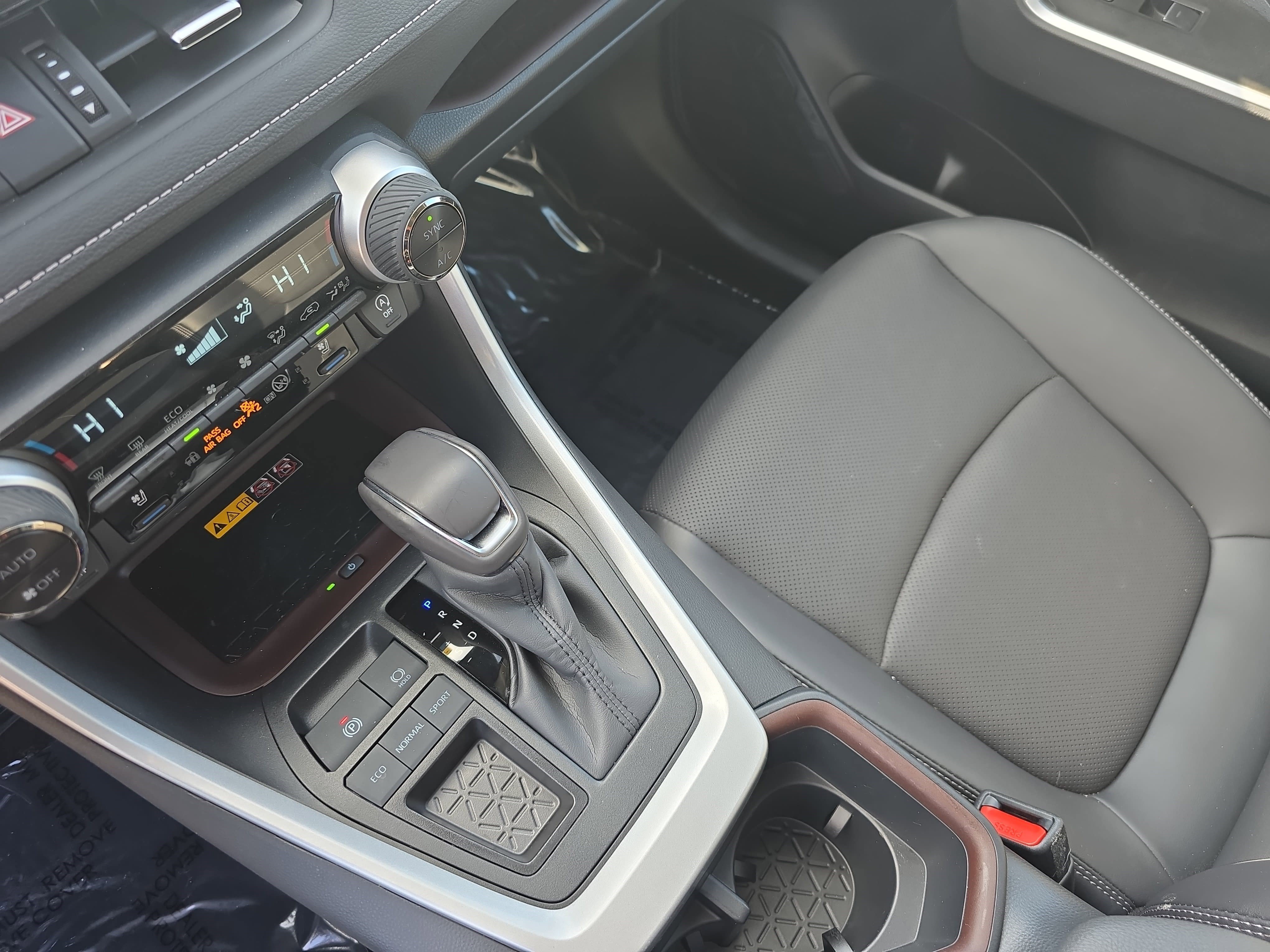 Used 2025 Toyota RAV4 Limited w/ Advanced Technology Package image 26