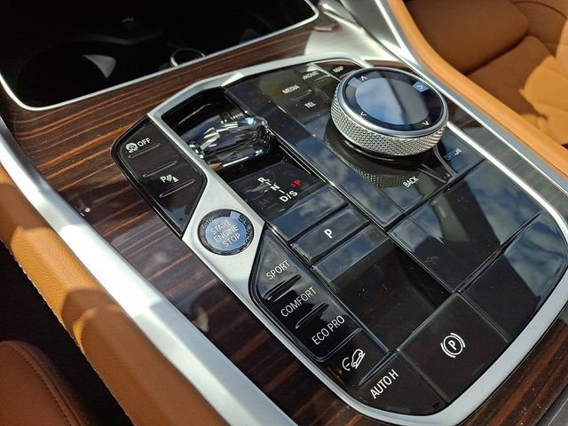 New 2027 BMW X6 xDrive40i w/ Executive Package AWD/4WD image 13