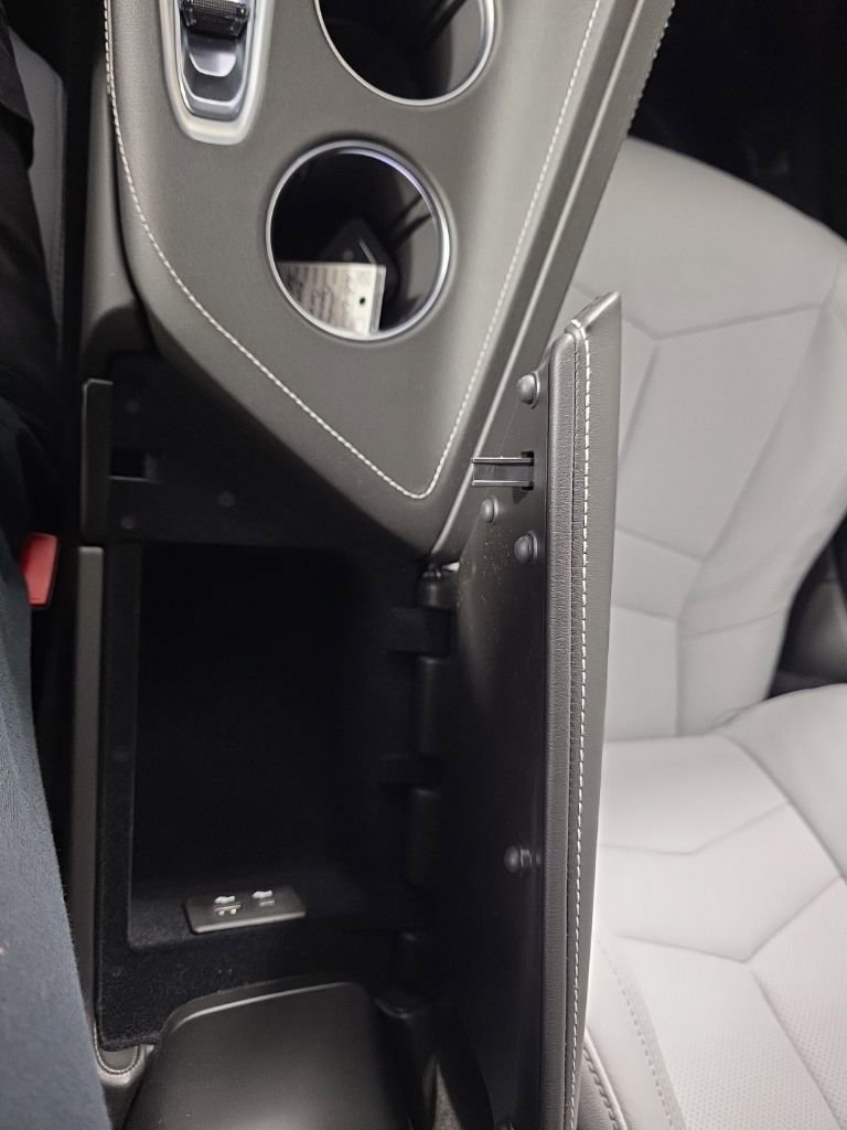 New 2026 Chevrolet Corvette E-Ray image 24