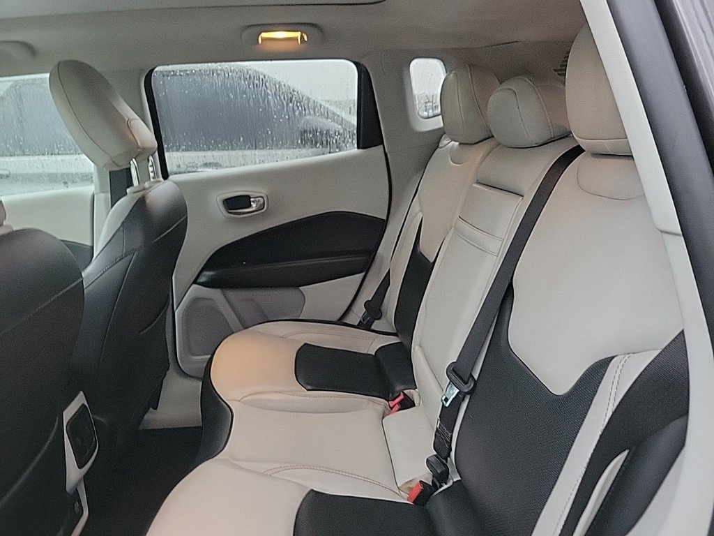 Used 2019 Jeep Compass Limited AWD/4WD image 15