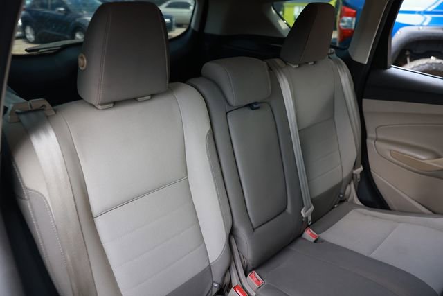 Used 2015 Ford Escape SE w/ Equipment Group 201A image 17