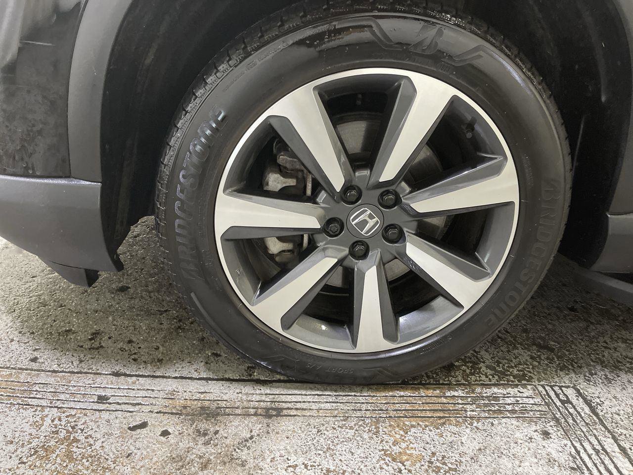Used 2023 Honda Pilot Touring image 10