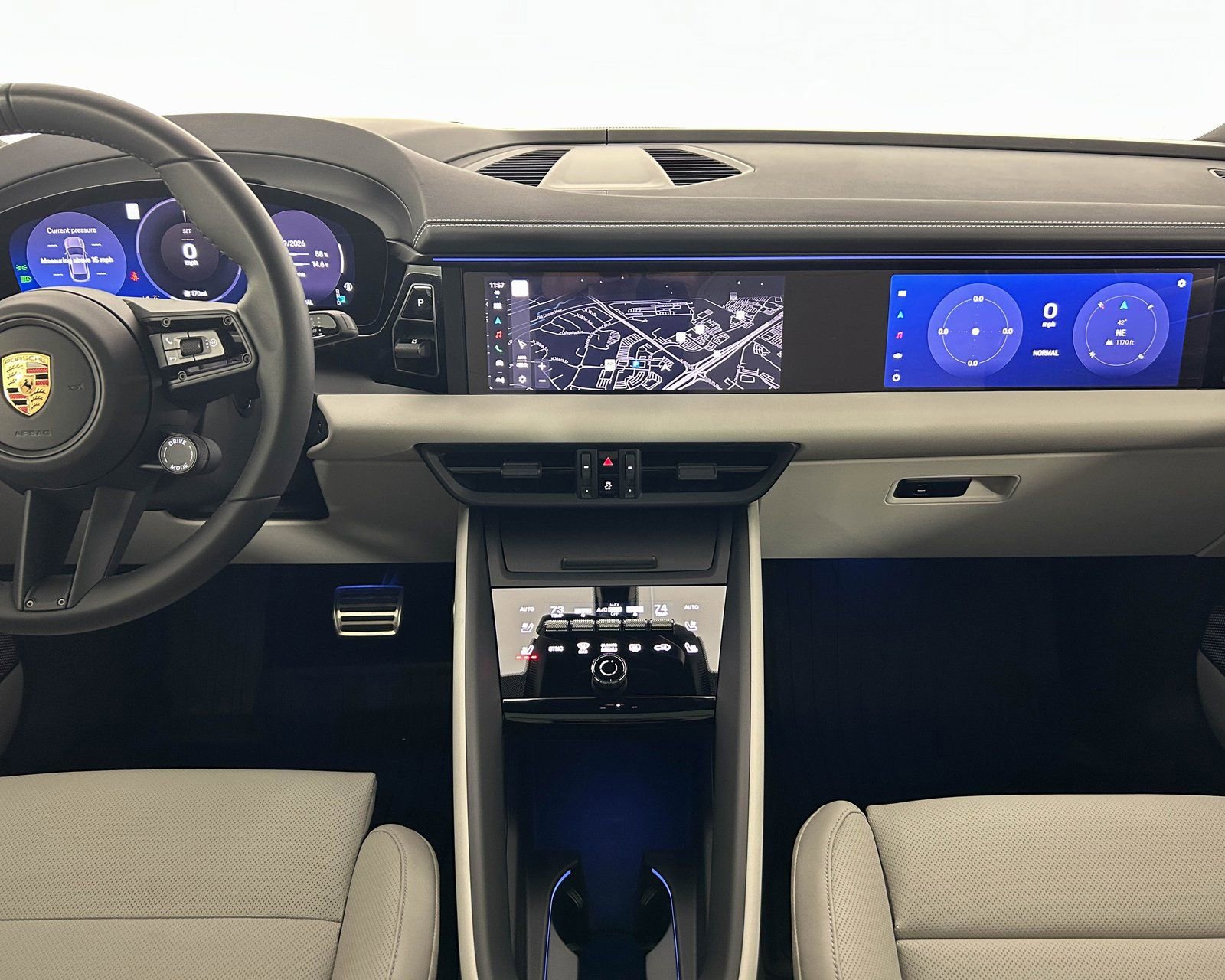 Used 2025 Porsche Macan 4S Electric image 22