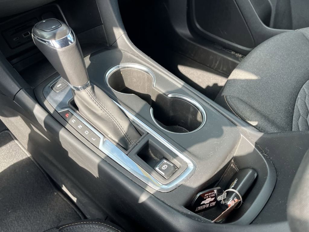 Used 2019 Chevrolet Equinox LT w/ Sun & Navigation Package image 15