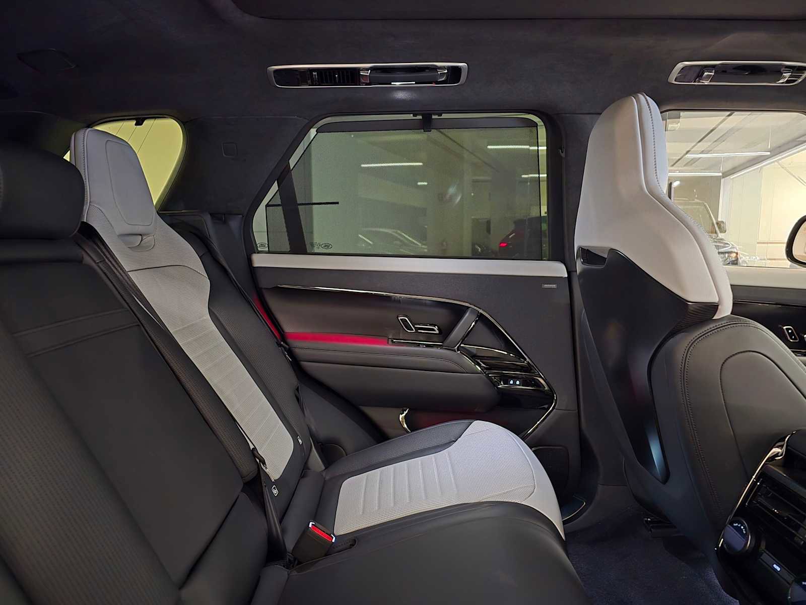 New 2025 Land Rover Range Rover Sport SV Edition Two image 12
