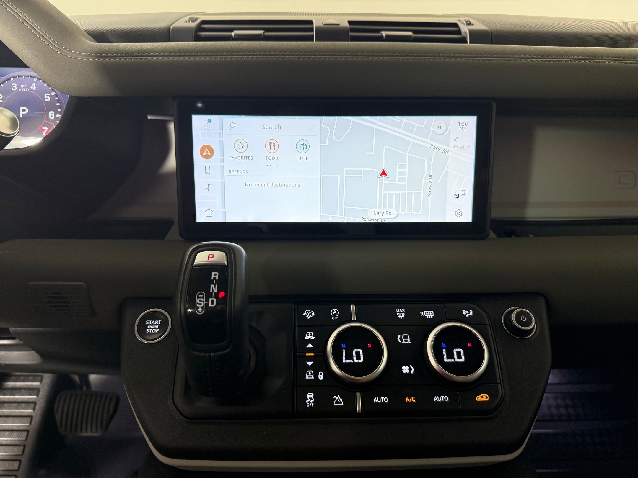 Used 2020 Land Rover Defender 110 S image 24